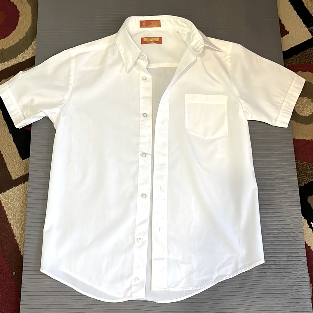 Shirt withe size 10 boy